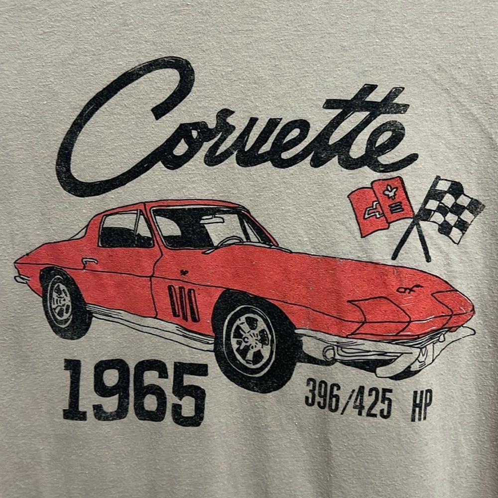 GM Corvette Graphic Tee Women's Large Distressed style - vintage look!